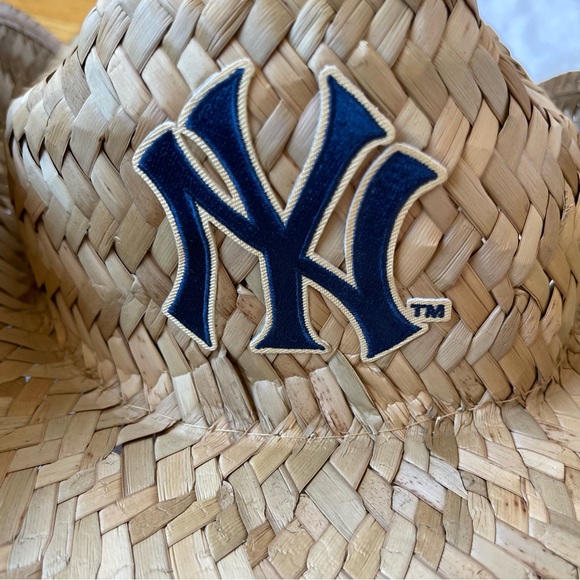 NY YANKEES x  BUDWEISER‎ Cowboy Hat main image 10